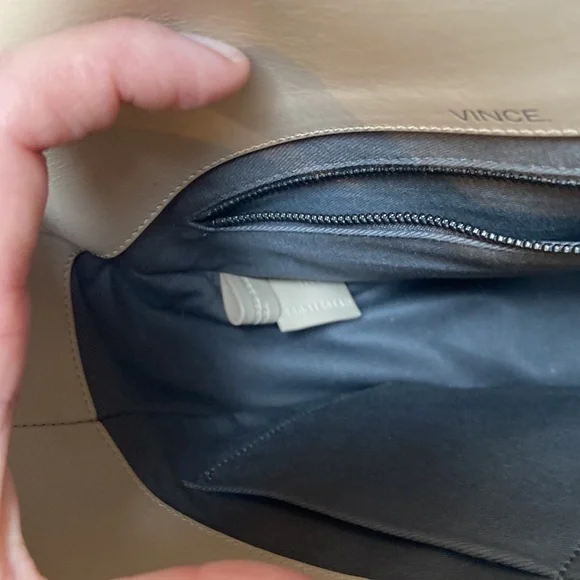 VINCE Snakeskin V Print Leather SADDLE Designer Bag! - Picture 5 of 8